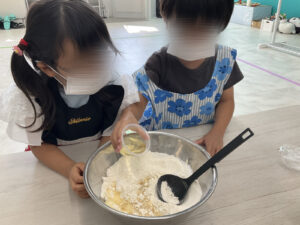 鈴カステラ作り
