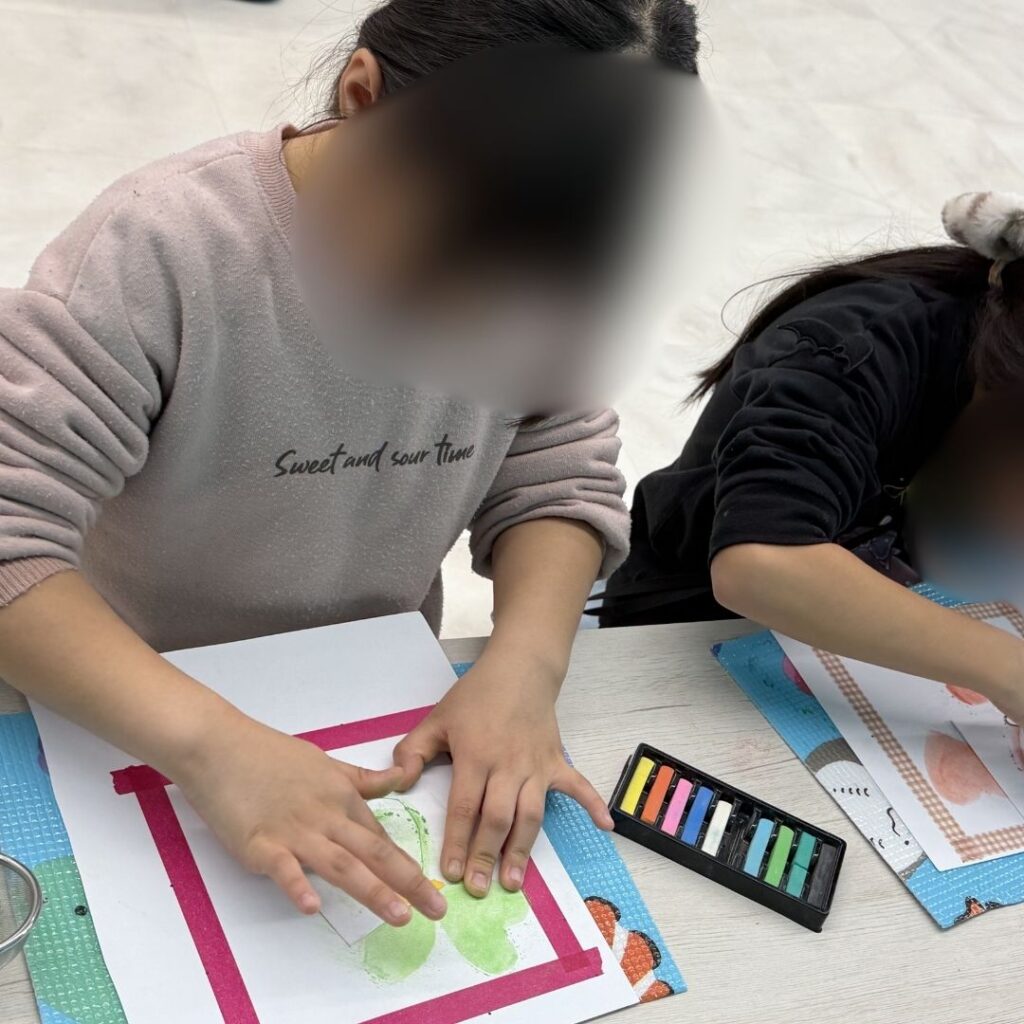 ふんわり色にときめく🎨バレンタインアート