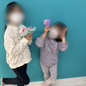 紙コップが素敵な薔薇に変身！気持ちを込めたプレゼント作り🌹