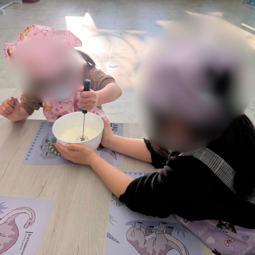 みんなで挑戦！いちごのフルーツサンド作り🍓