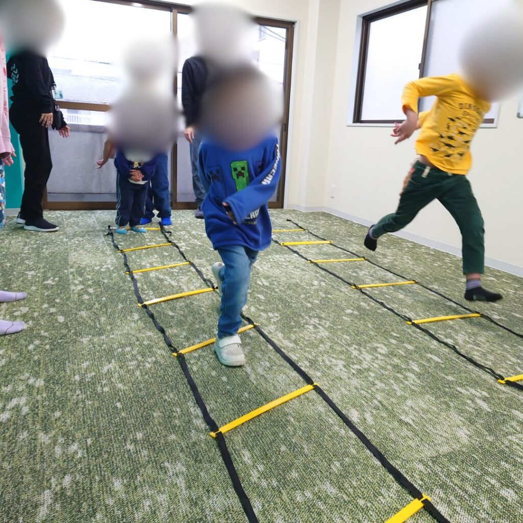 元気いっぱい！体あそびでのびのびチャレンジ♪