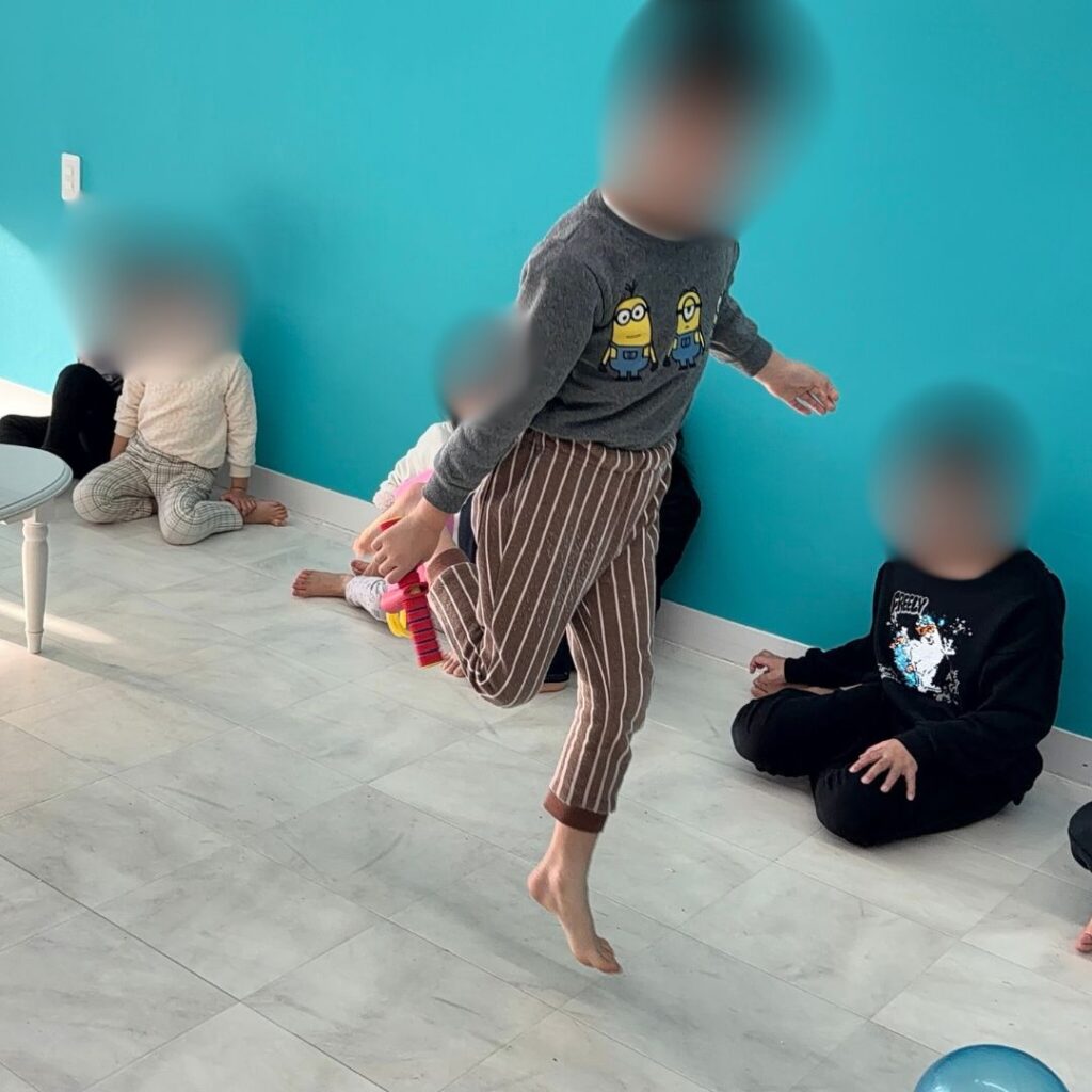 体をたくさん動かそう！サーキット運動