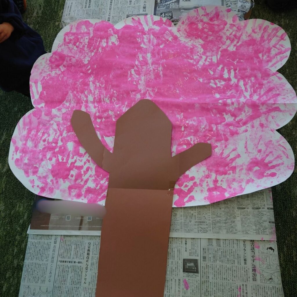 みんなで咲かせた大きな桜の木づくり🌸