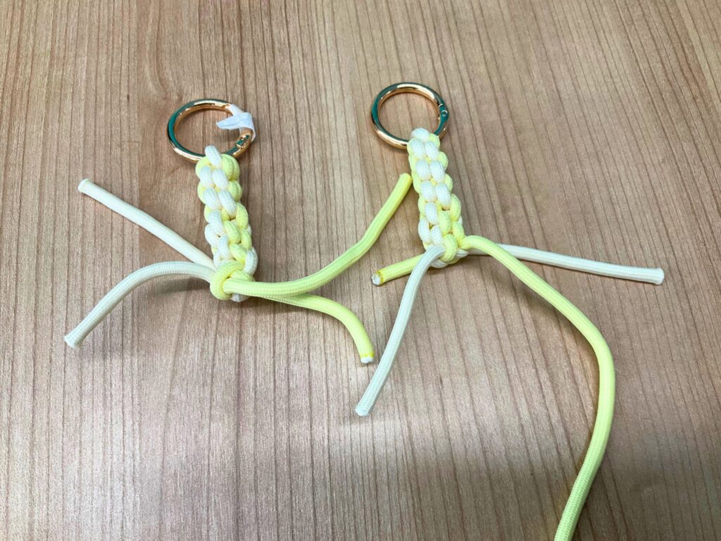 キーホルダー作り🧶
